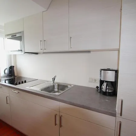 Walter's Hues Apartment *